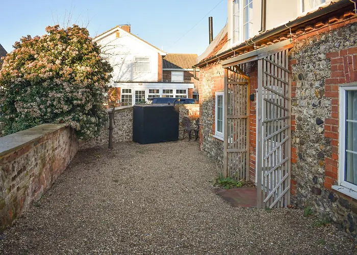 Pump Cottage